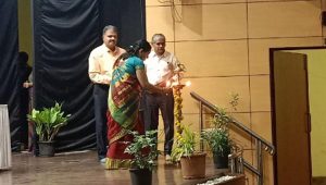 पुणे नराकास सचिव द्वारा दीप प्रज्वलन पुणे नराकास